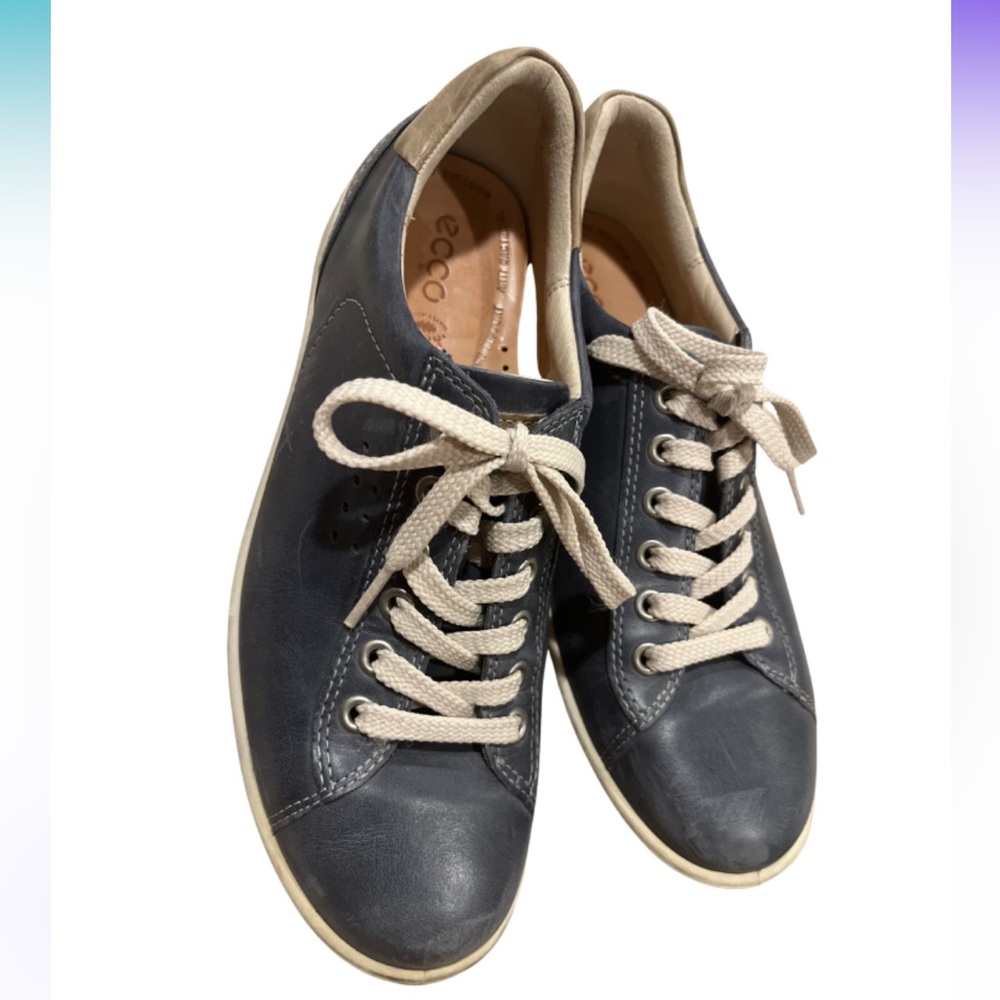 ECCO BLACK/BLUE/TAN WOMENS LEATHER TENNIS SHOE SIZE 38/ 7.5